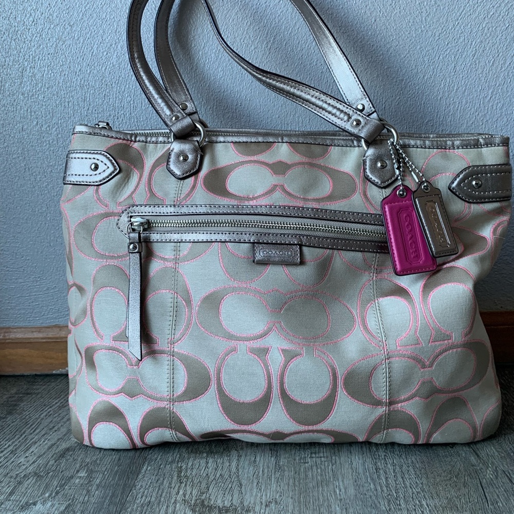 Coach Tote - Picture 3 of 9